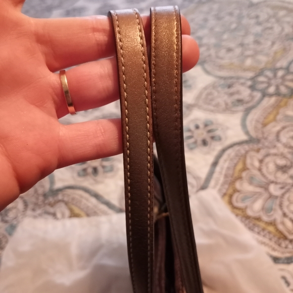 Brown signature Y2K coach tote with dust bag. - Picture 3 of 7